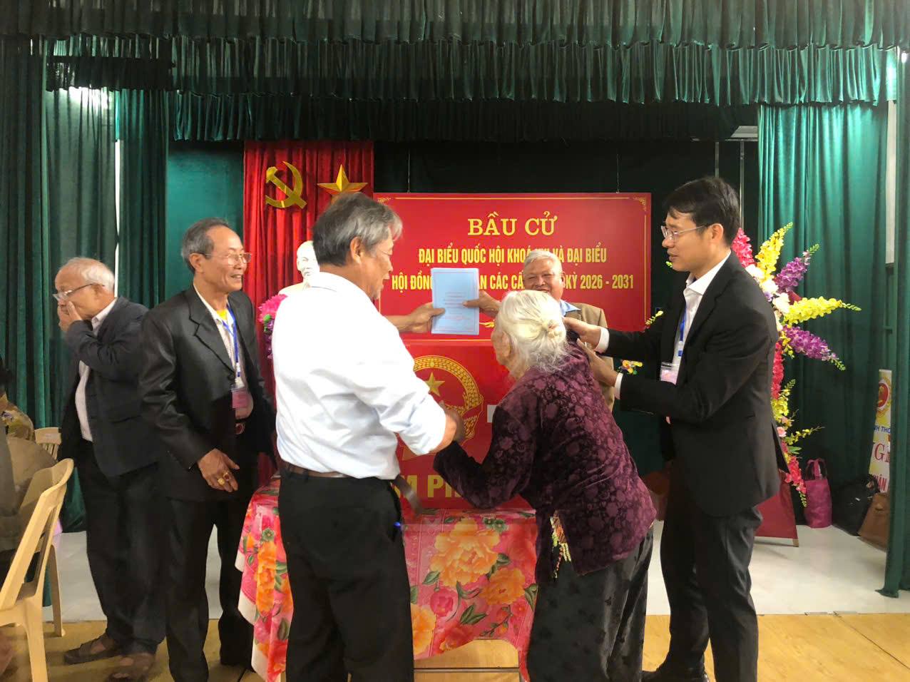 anh tin bai